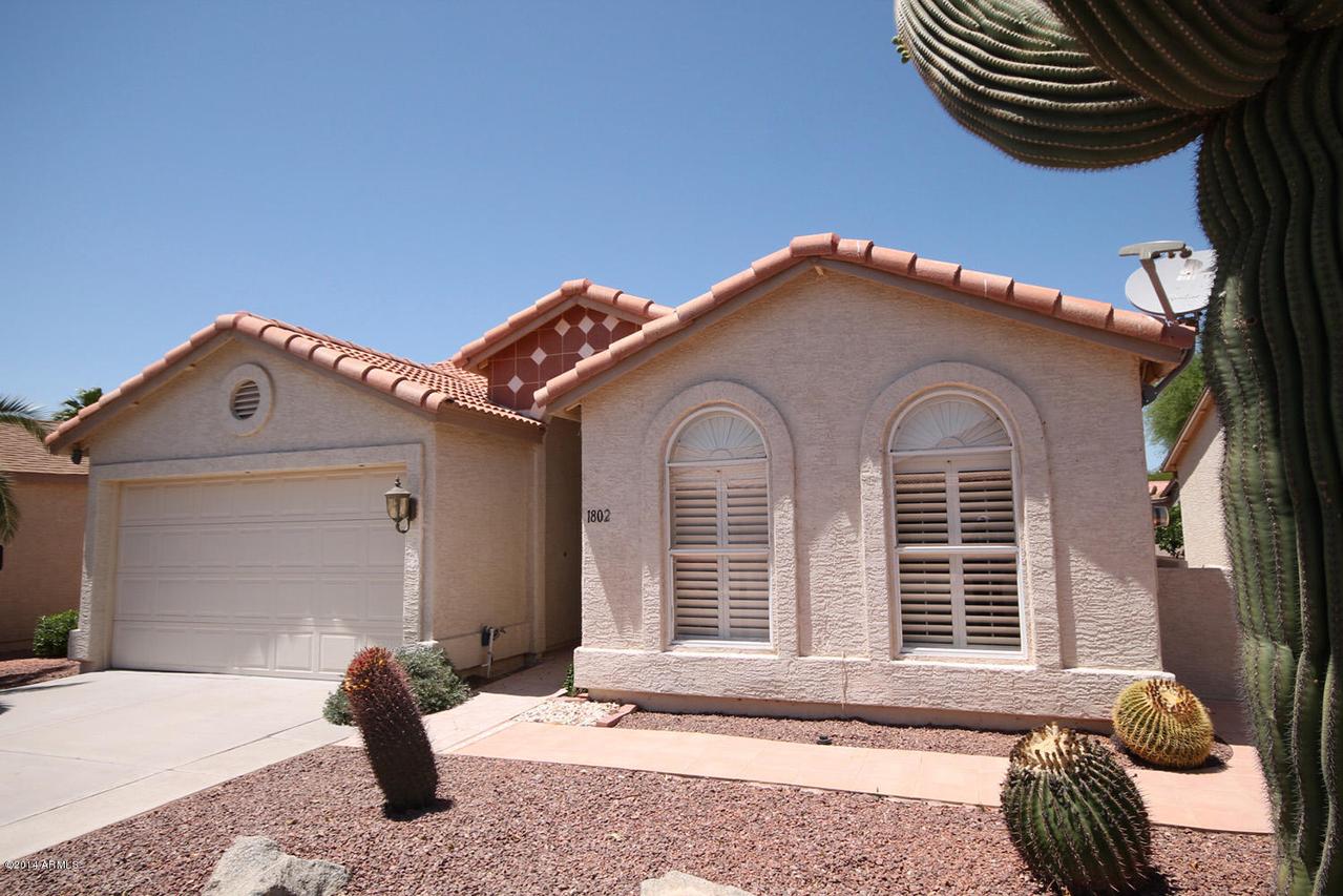 1802 E Palm Beach Dr., Chandler, AZ 85249