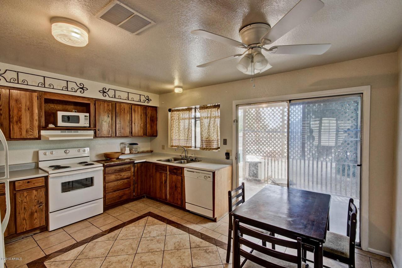 1834 N Essex Cir., Mesa, AZ 85207