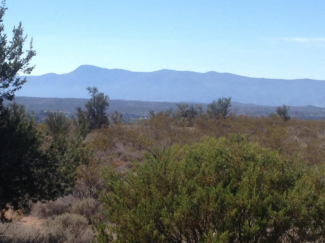 6940 N Canyon Rd., Rimrock, AZ 86335