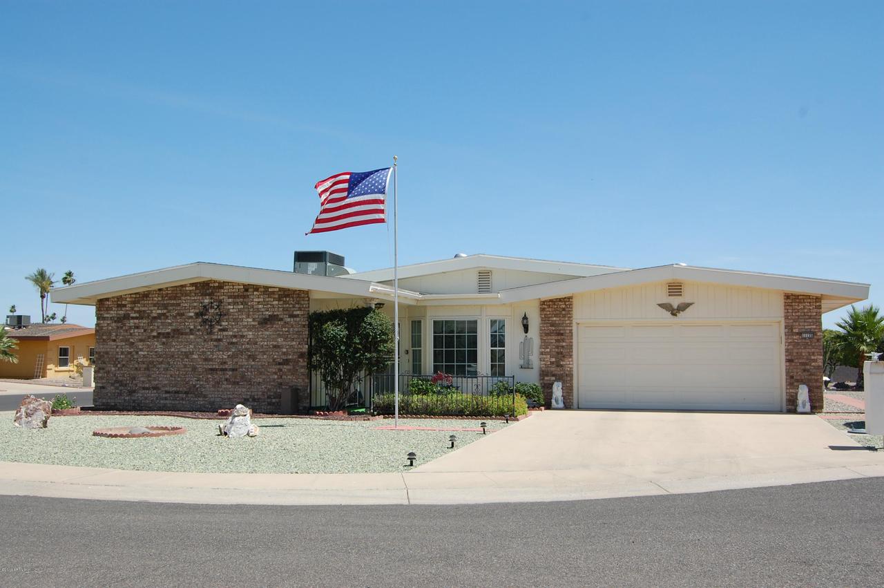 11135 W Palmeras Dr., Sun City, AZ 85373