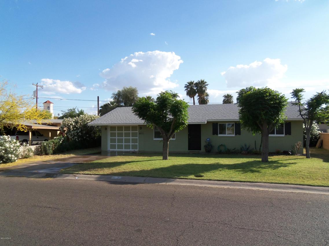 2015 E Earll Dr., Phoenix, AZ 85016