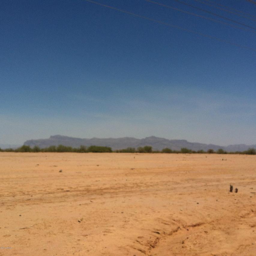 43899 N Jackrabbit Rd., San Tan Valley, AZ 85140