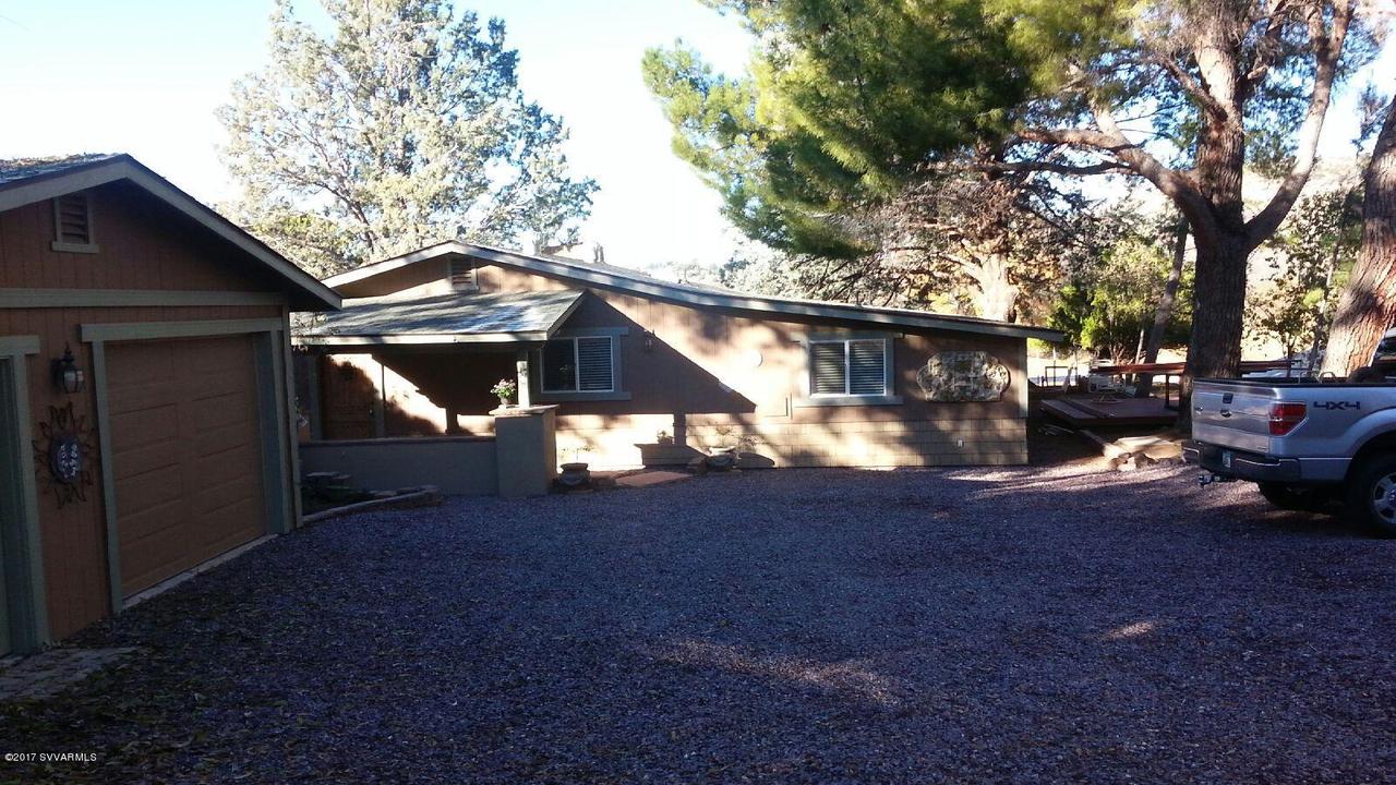 4640 N Montezuma Ave., Rimrock, AZ 86335