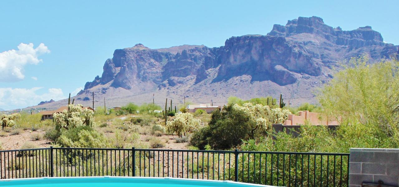 1065 N Arroya Rd., Apache Junction, AZ 85119