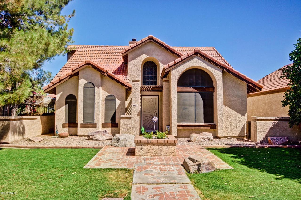 1854 E Secretariat Dr., Tempe, AZ 85284