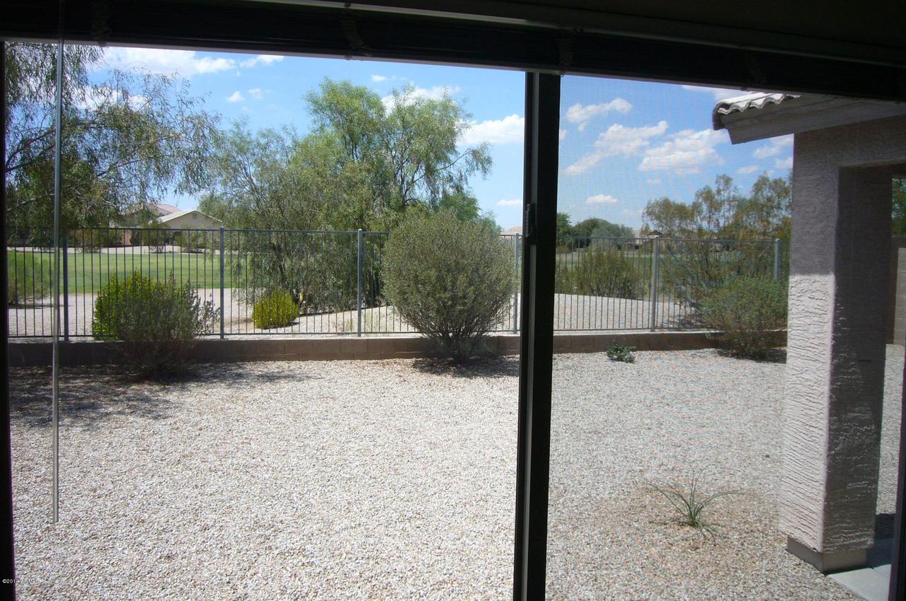 82 W Sun Ray Dr., San Tan Valley, AZ 85143