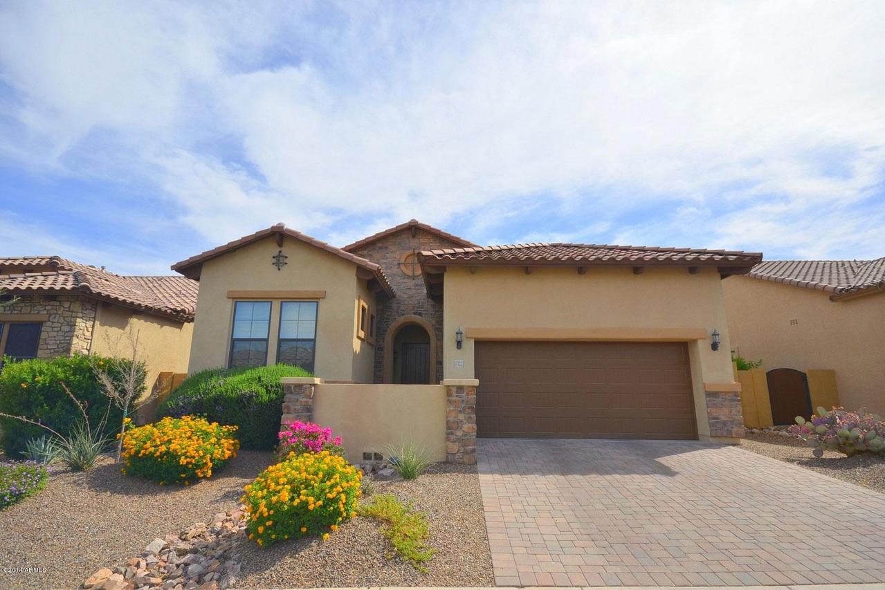 8322 E Indigo St., Mesa, AZ 85207