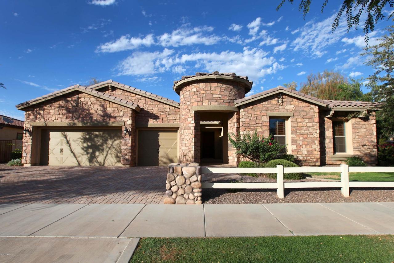 3680 E Old Stone Cir., Chandler, AZ 85249