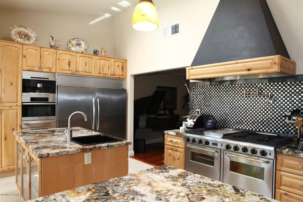 8049 E Wilshire Dr., Scottsdale, AZ 85257