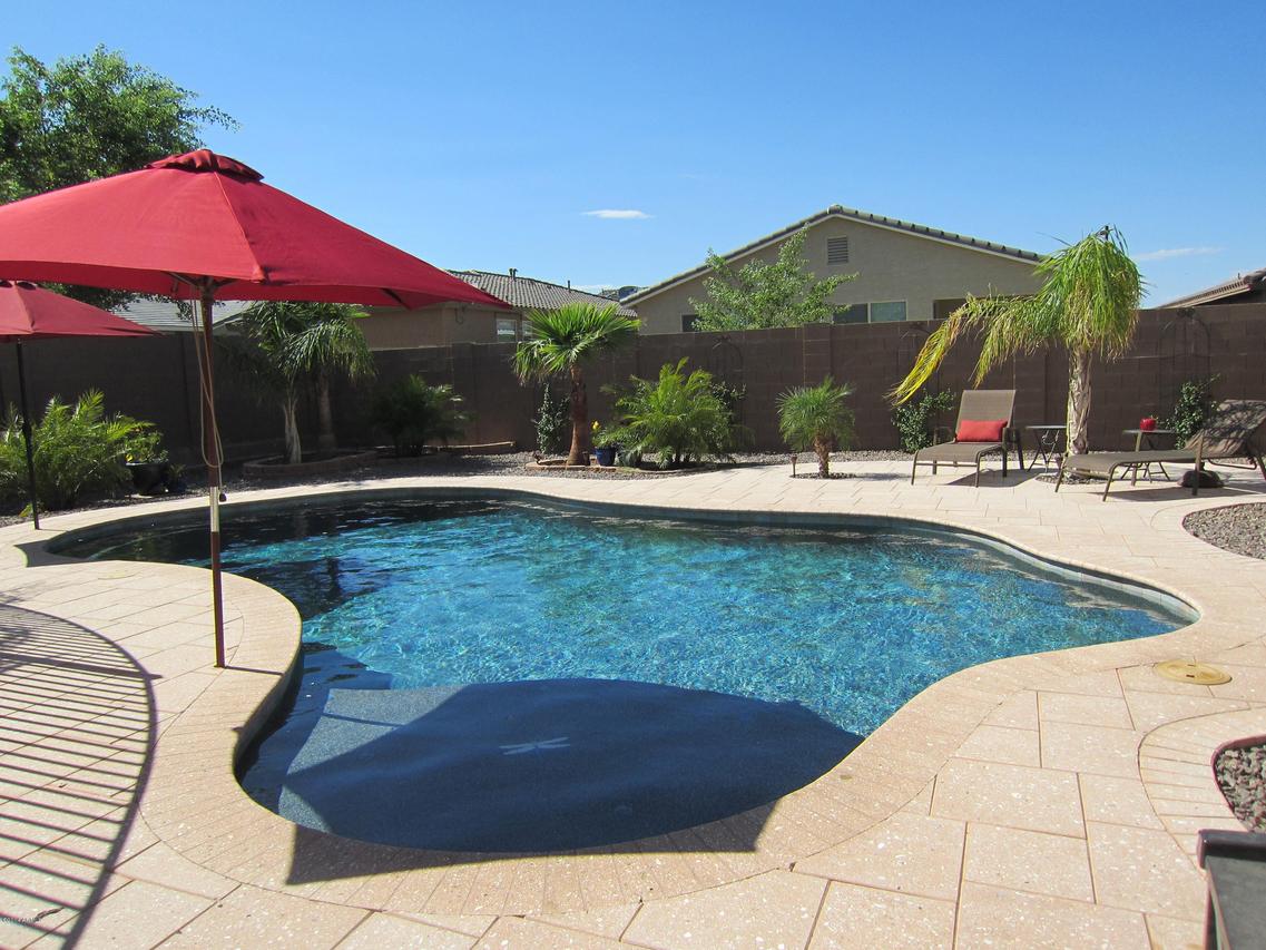 18246 W Sunnyslope Ln., Waddell, AZ 85355