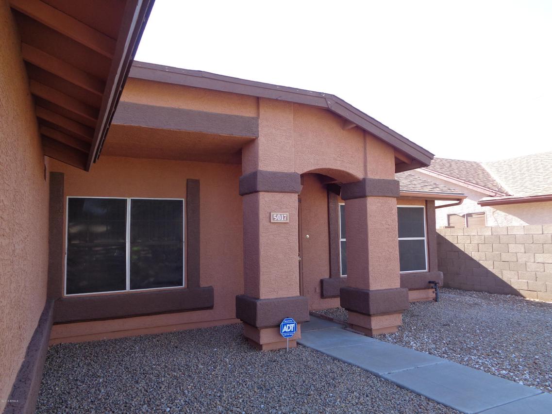 5017 N 85th Ave., Glendale, AZ 85305