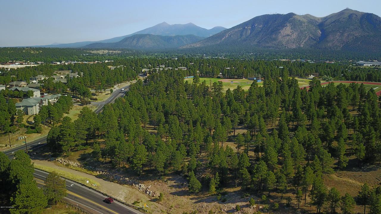 1002 N Fourth St., Flagstaff, AZ 86004