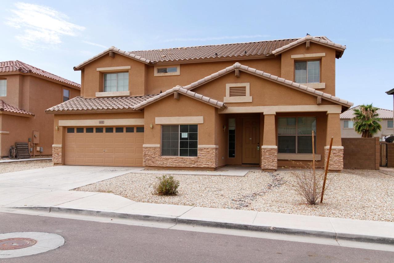 3237 W Pleasant Ln., Phoenix, AZ 85041