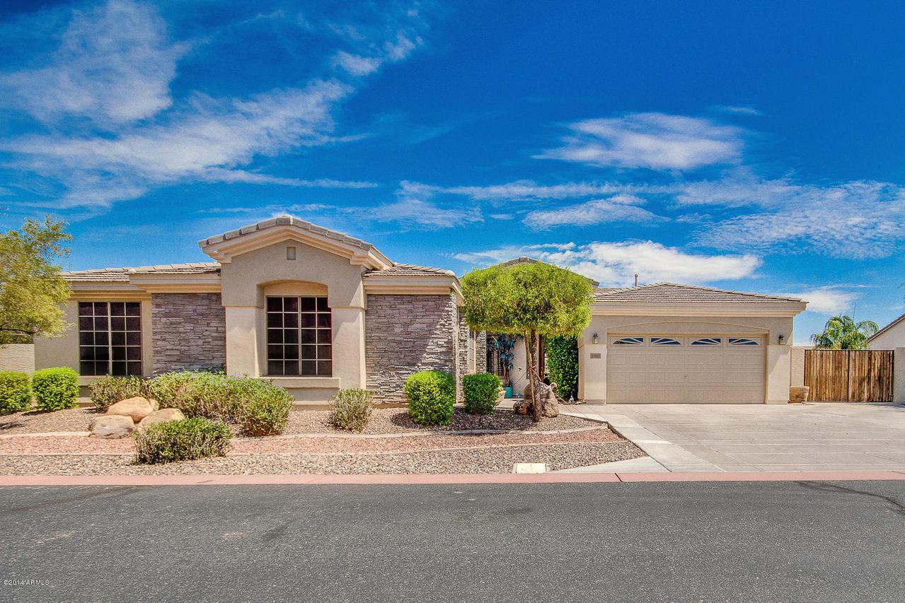 1082 E Longhorn Pl., Chandler, AZ 85286