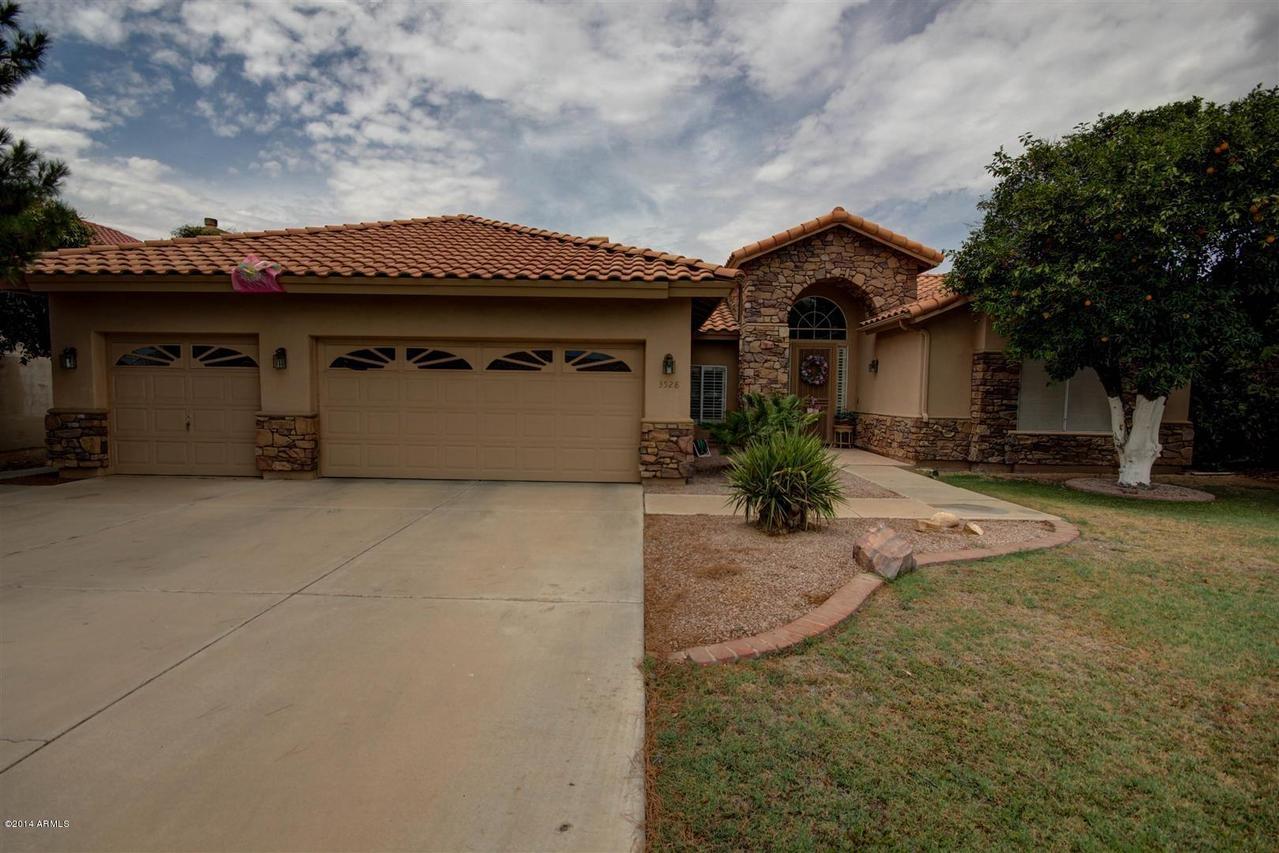 3528 E Fairbrook Cir., Mesa, AZ 85213
