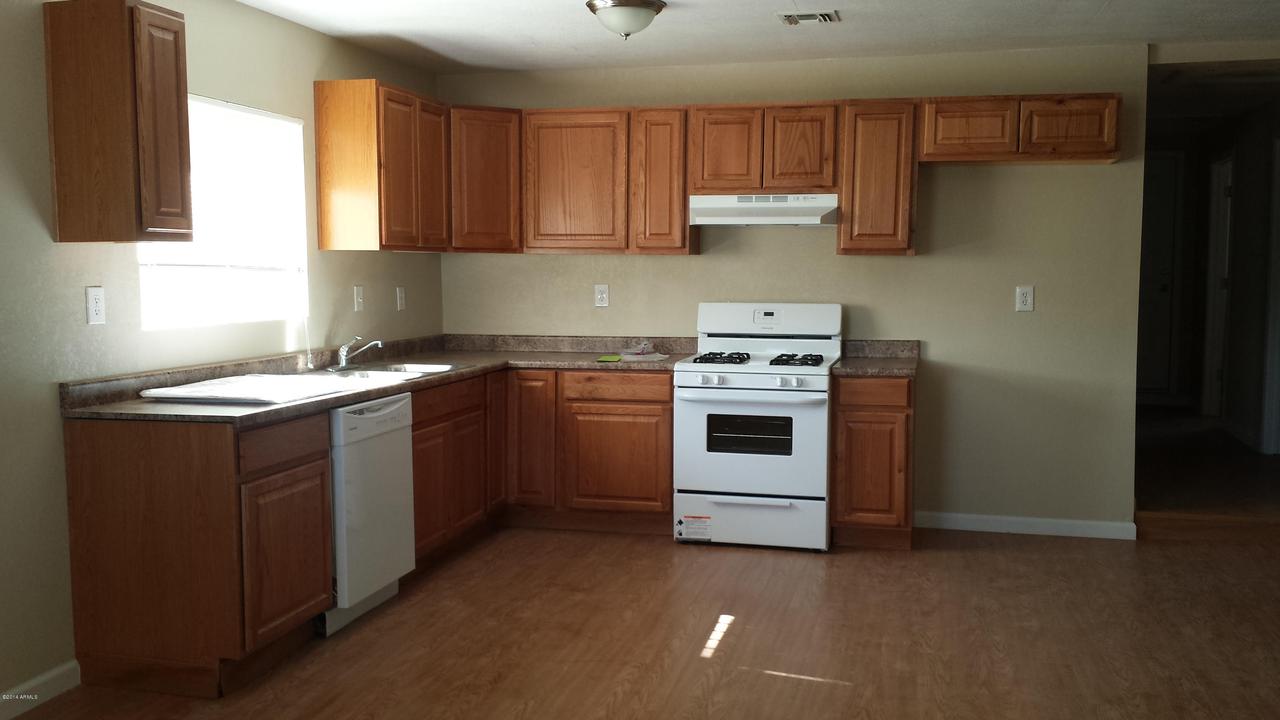 810 S 3rd St., Avondale, AZ 85323