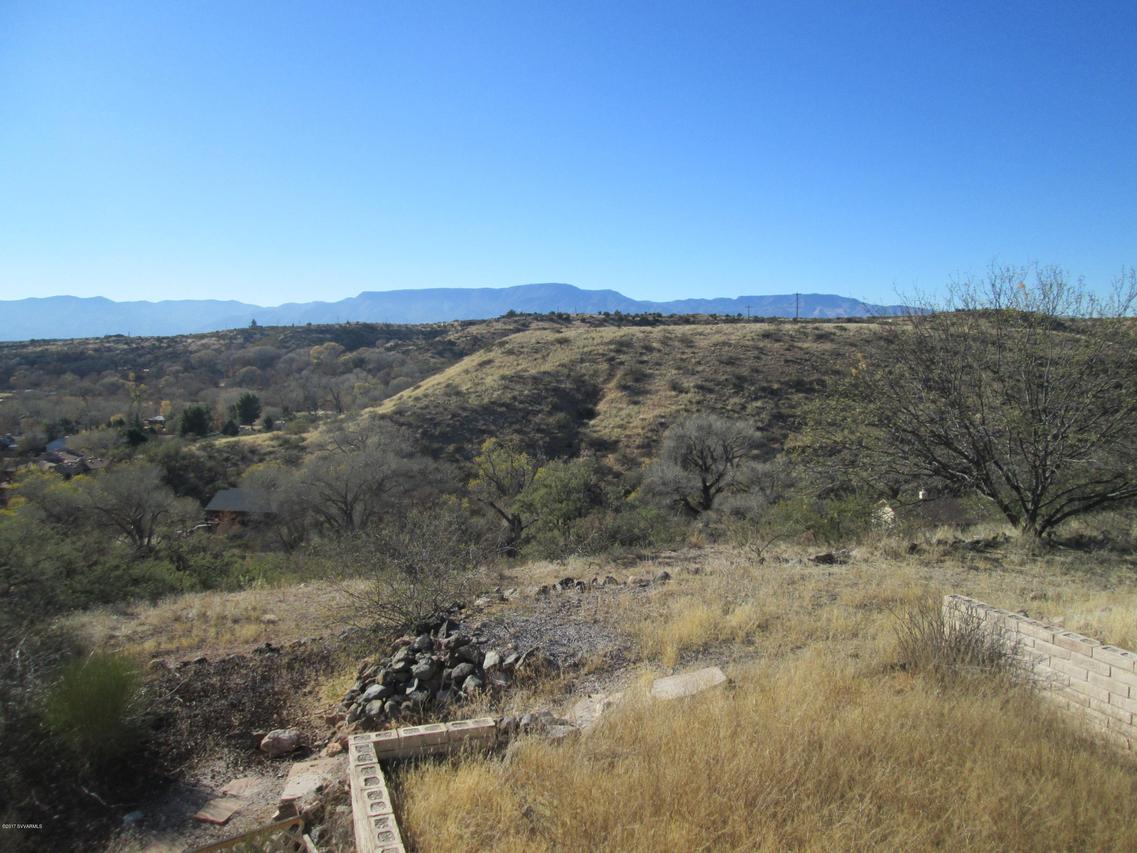 10635 E Saddle Rock Rd., Cornville, AZ 86325