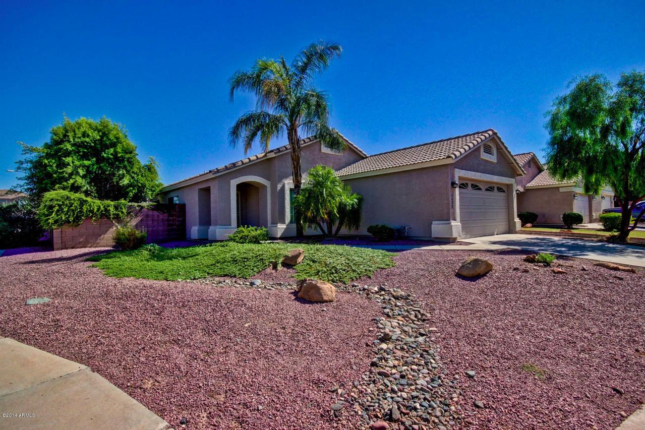 6620 W Whispering Wind Dr., Glendale, AZ 85310