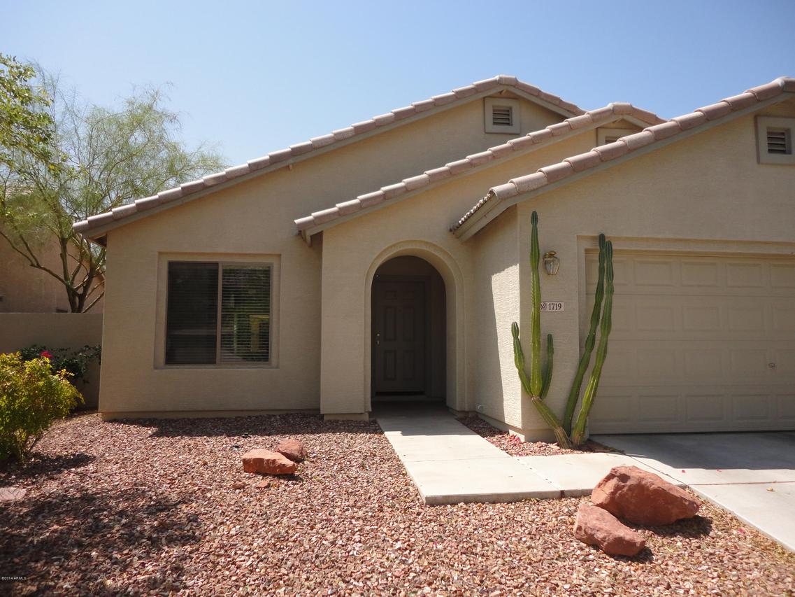 1719 E Harwell Rd., Phoenix, AZ 85042