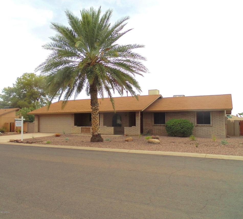 1518 N 62nd Pl., Mesa, AZ 85205