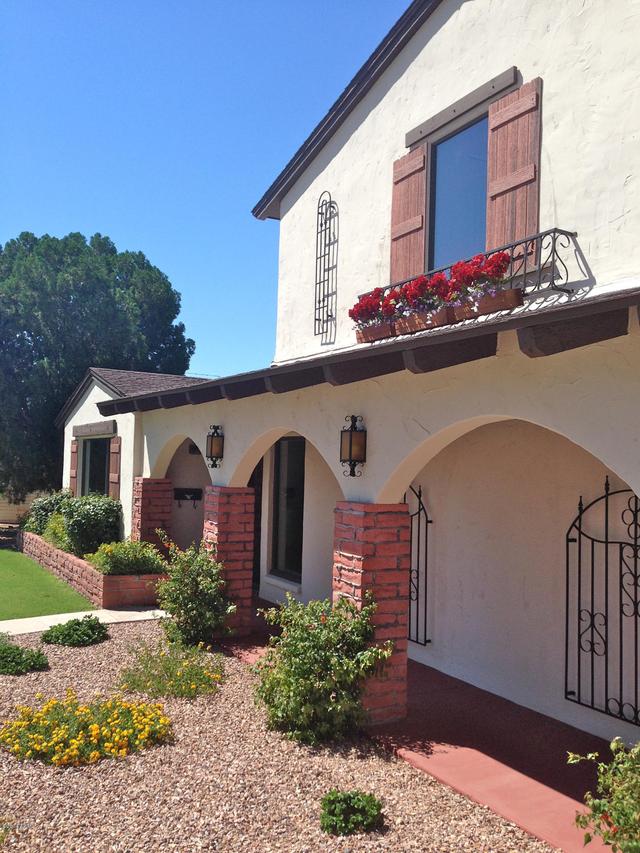 3220 E Minnezona Cir., Phoenix, AZ 85018