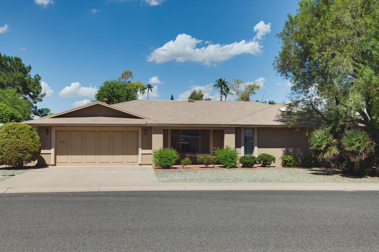10114 W Concho Cir., Sun City, AZ 85373