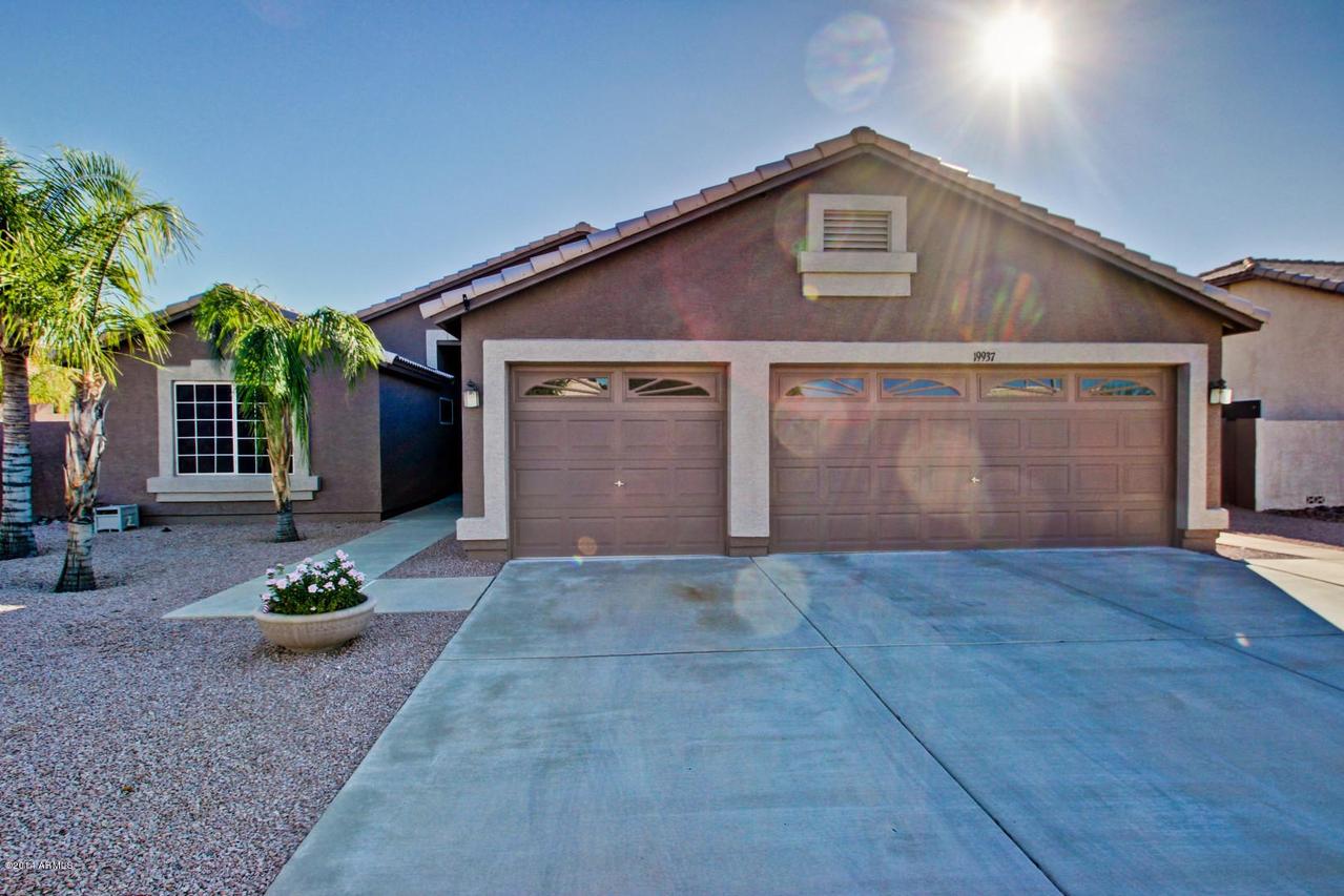 19937 N 109th Ave., Sun City, AZ 85373