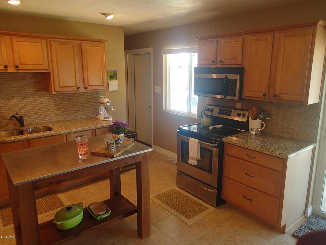 8737 E Plaza Ave., Scottsdale, AZ 85250