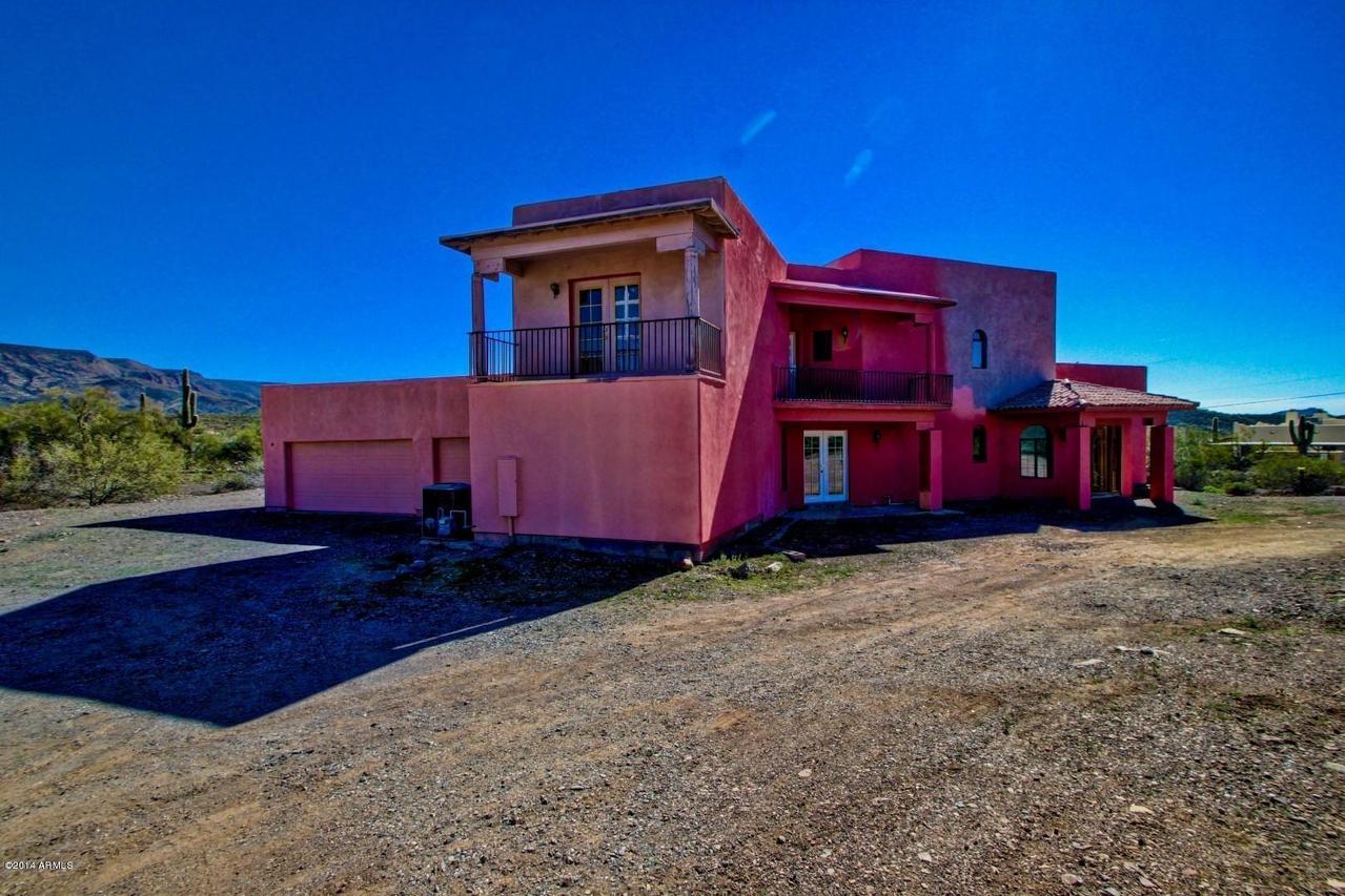 49201 N 7th Ave., New River, AZ 85087