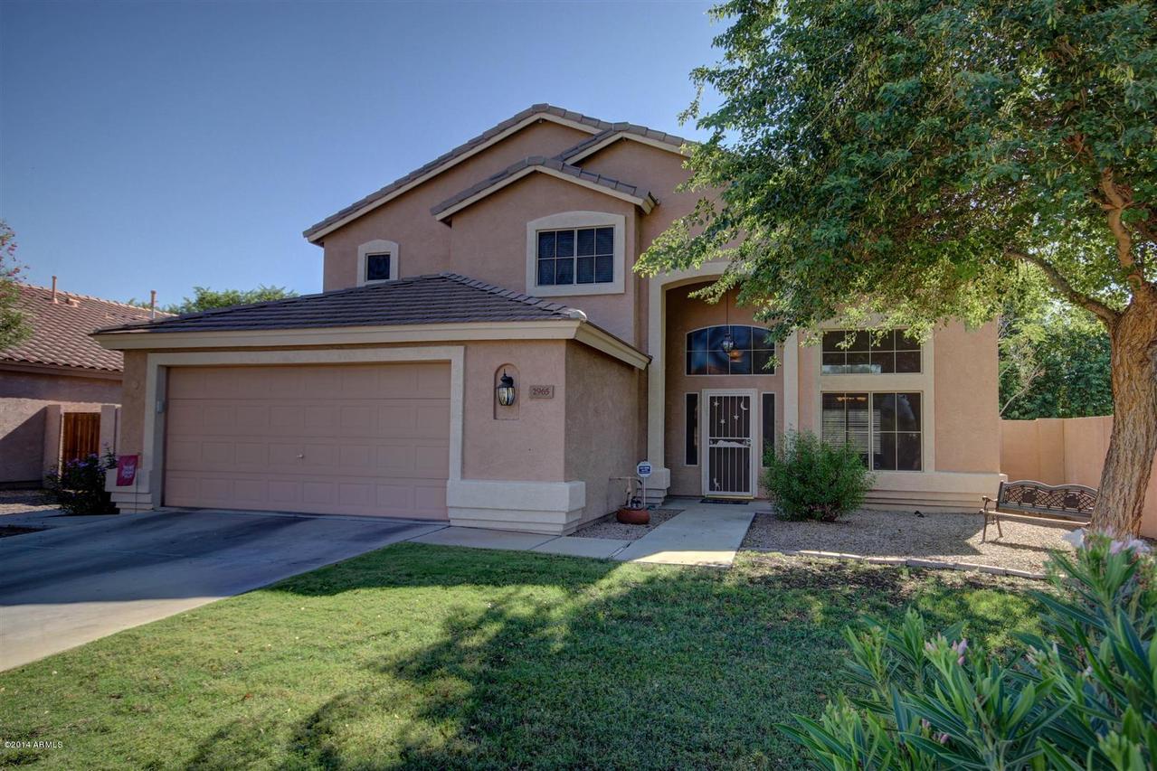 2965 S Esmeralda Cir., Mesa, AZ 85212