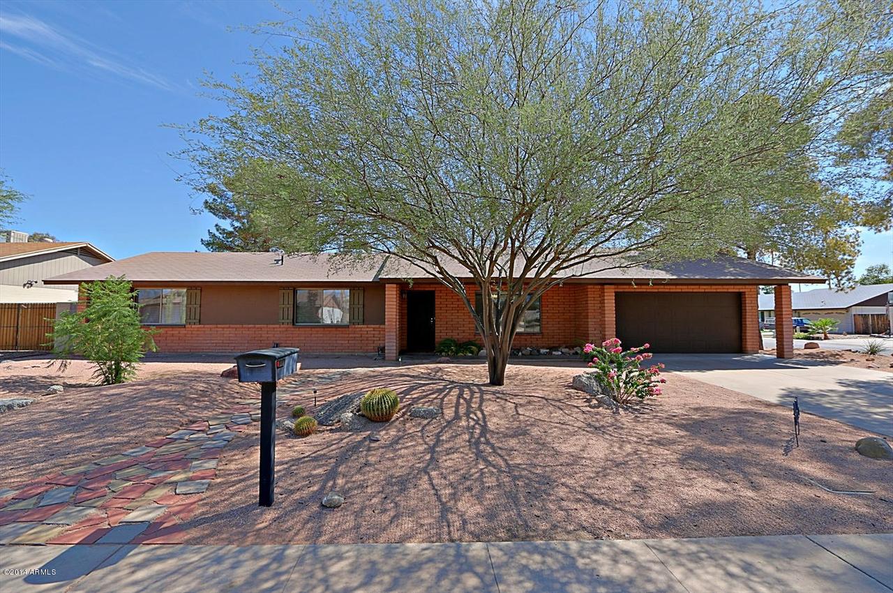 4615 E Sharon Dr., Phoenix, AZ 85032