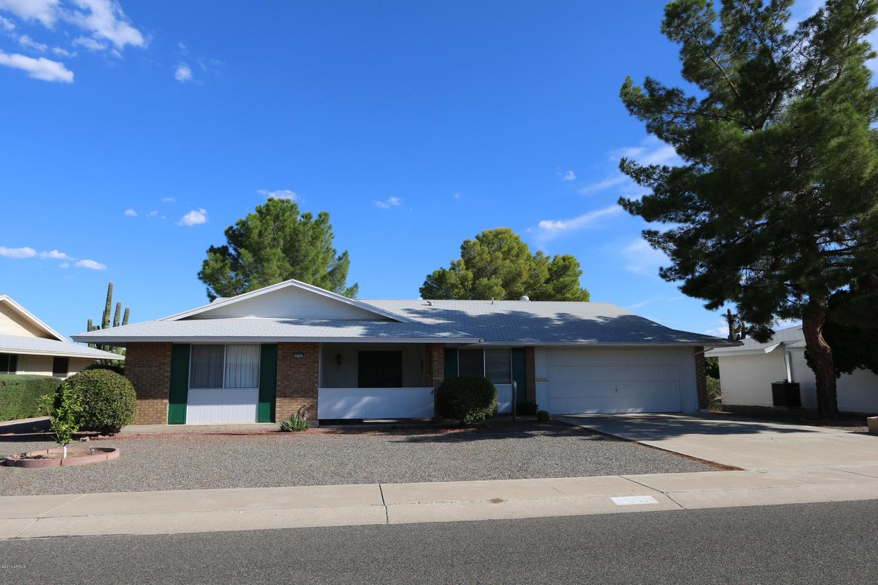10727 W El Capitan Cir., Sun City, AZ 85351