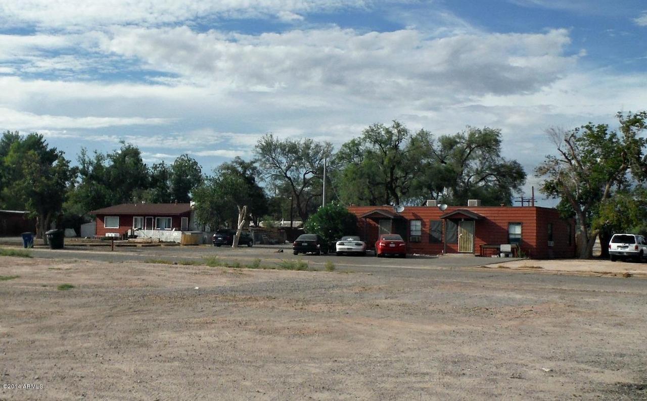 320 W Cavaness Ave., Wickenburg, AZ 85390