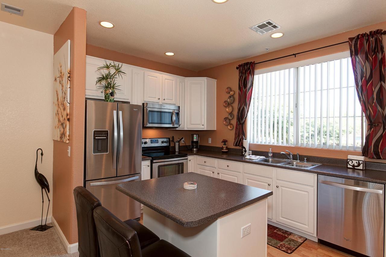 4455 E Paradise Village Pkwy. #1059, Phoenix, AZ 85032