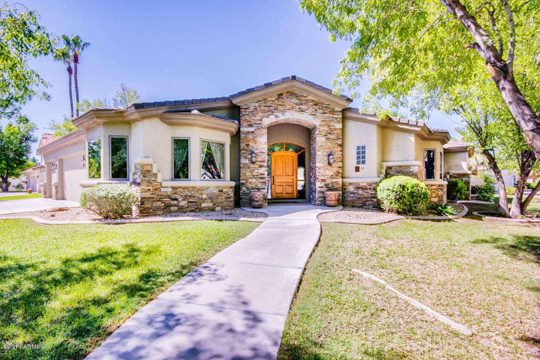 26 E Los Arboles Cir., Tempe, AZ 85284