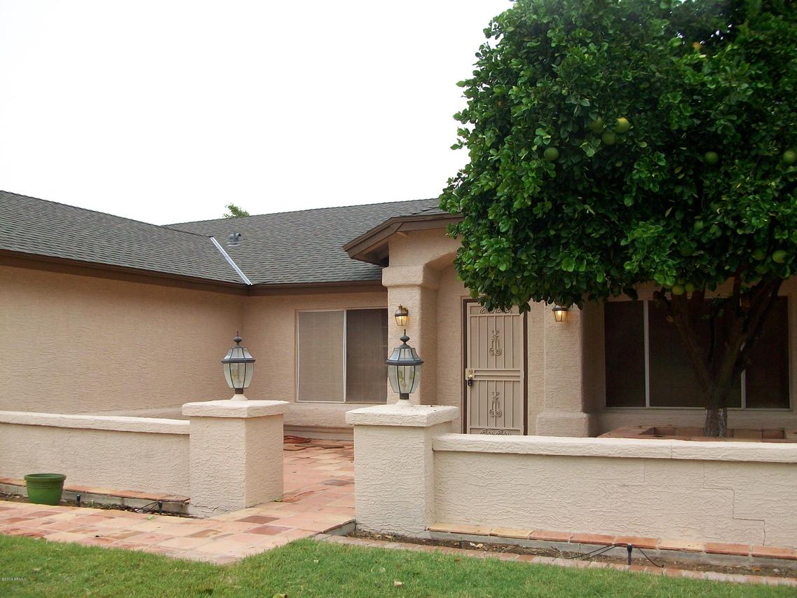 8614 W Willow Ave., Peoria, AZ 85381