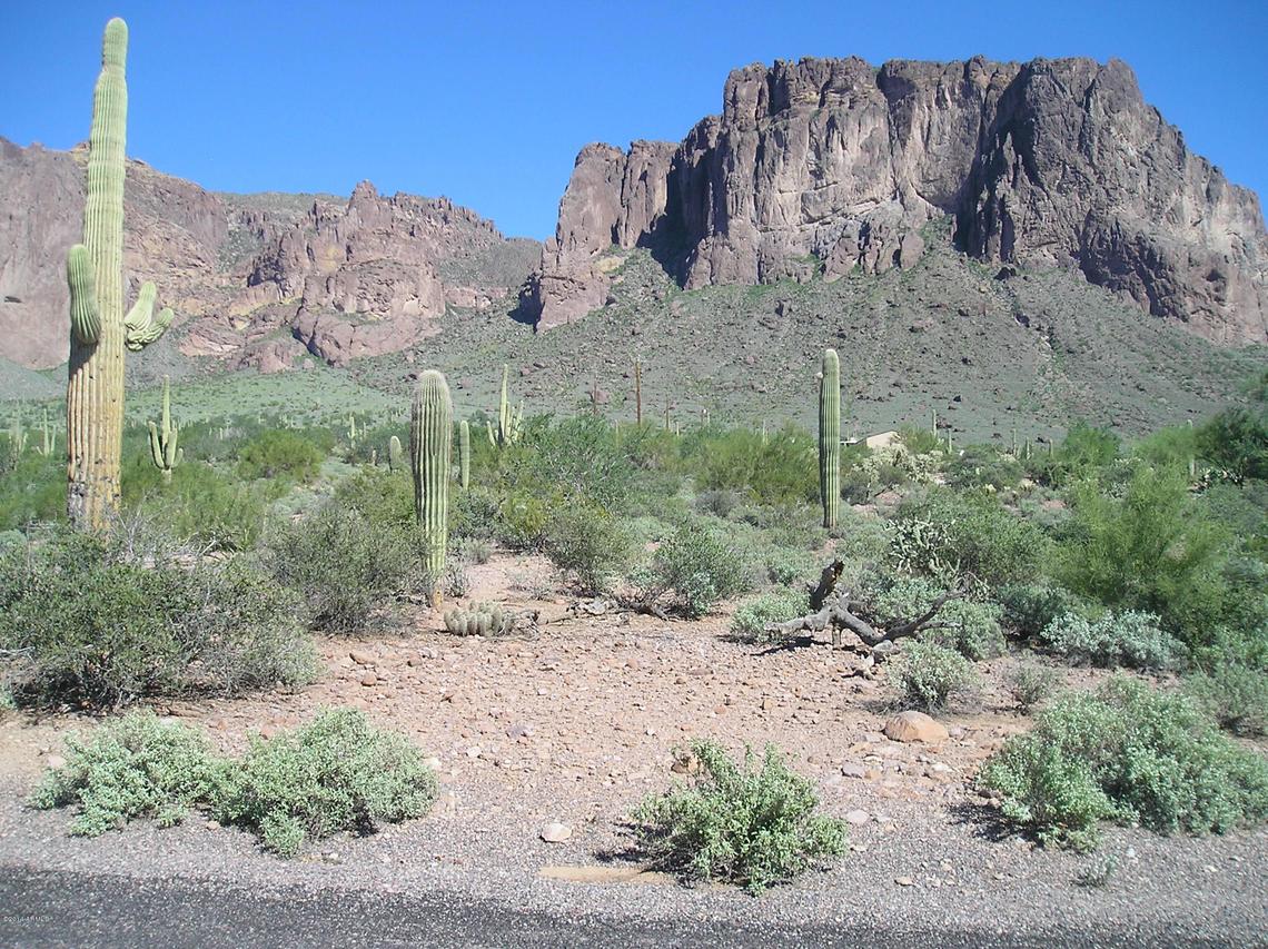 2555 N Charlebois Rd. #B, Apache Junction, AZ 85119