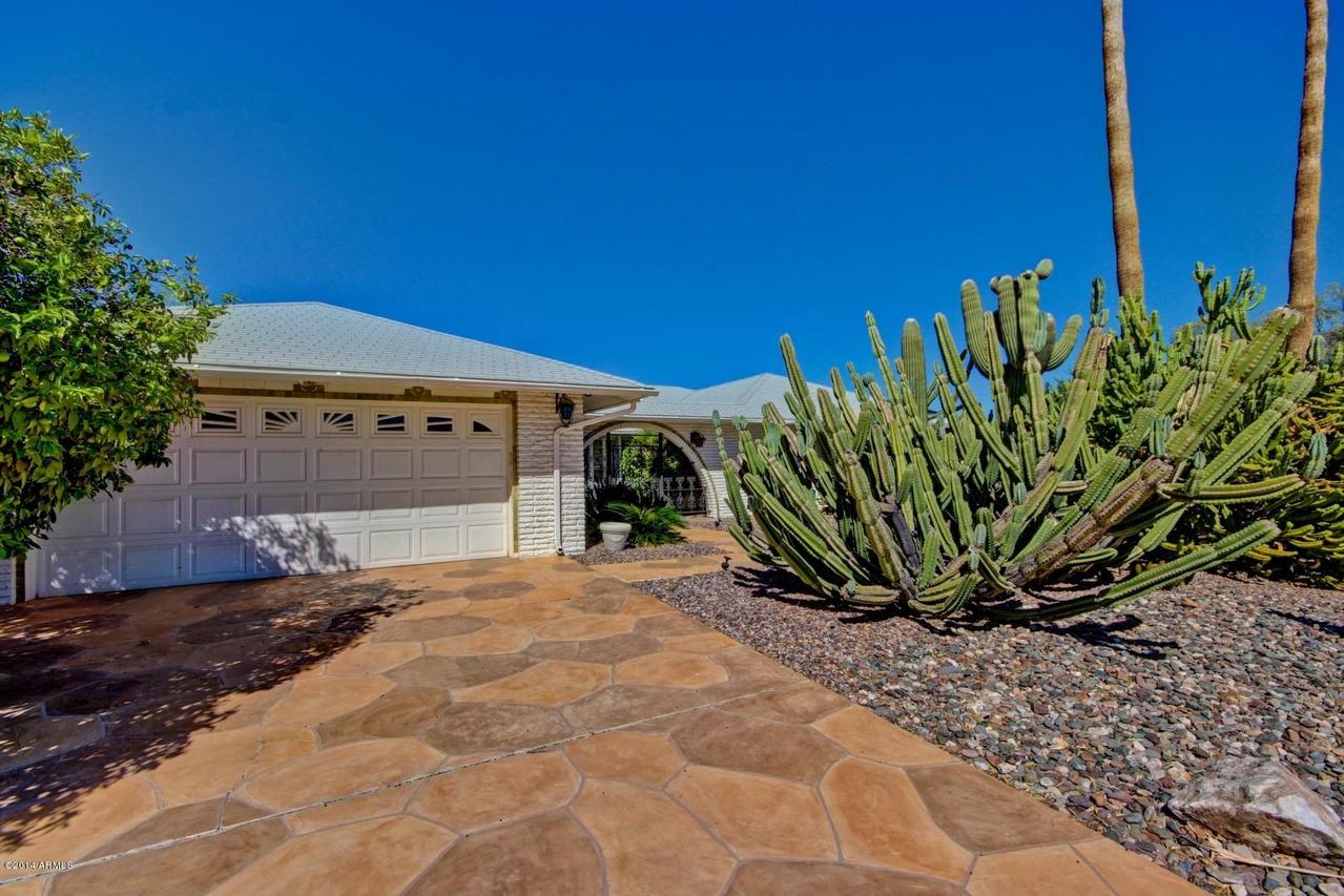 18810 N 104th Dr., Sun City, AZ 85373