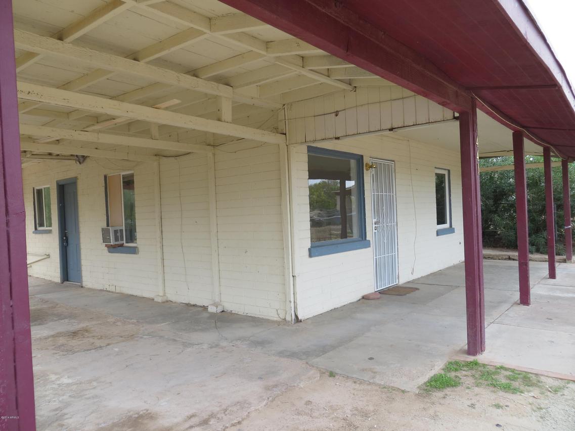 2441 E Winston Dr., Phoenix, AZ 85042