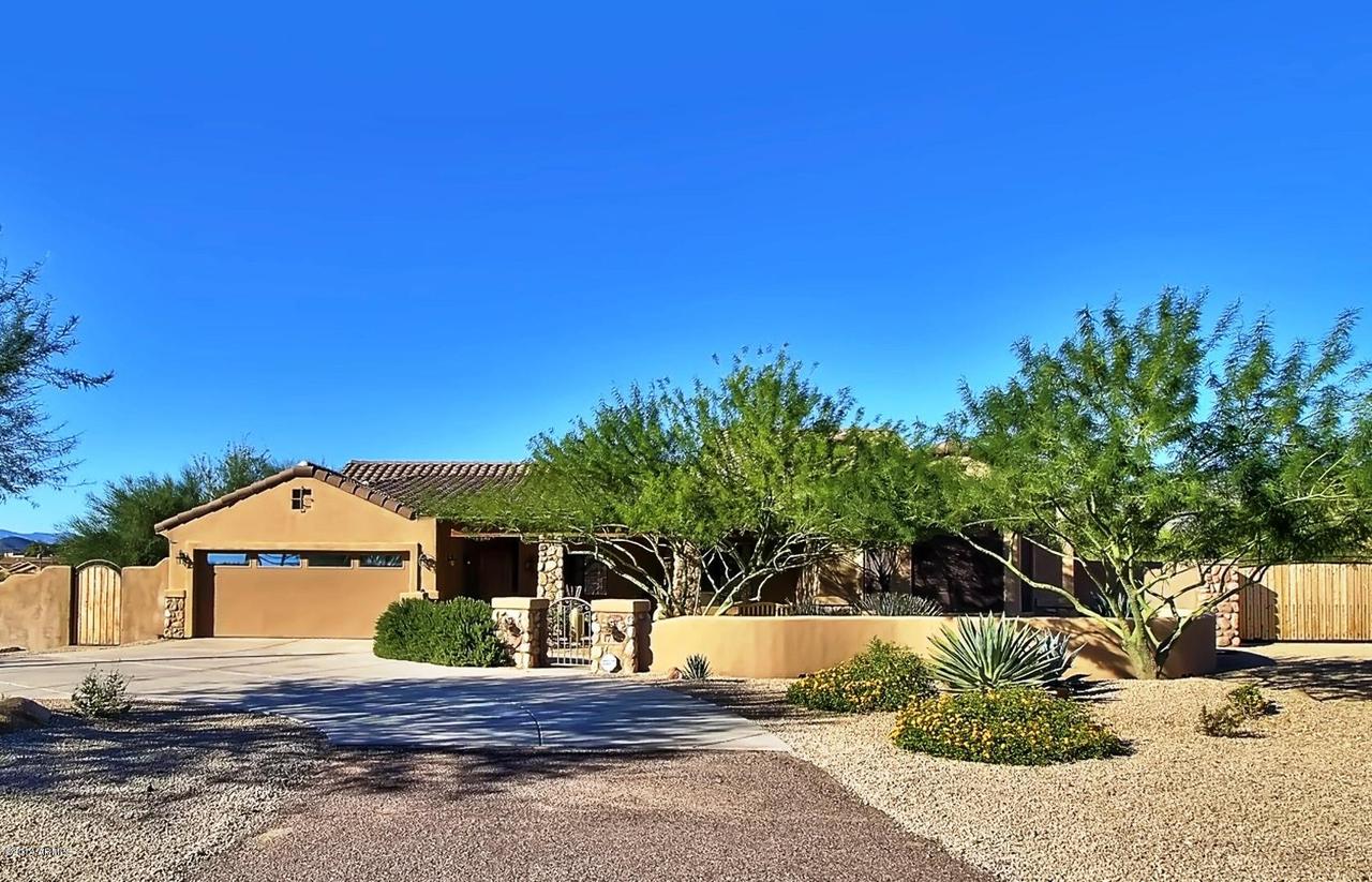 1730 E Circle Mountain Rd., New River, AZ 85087