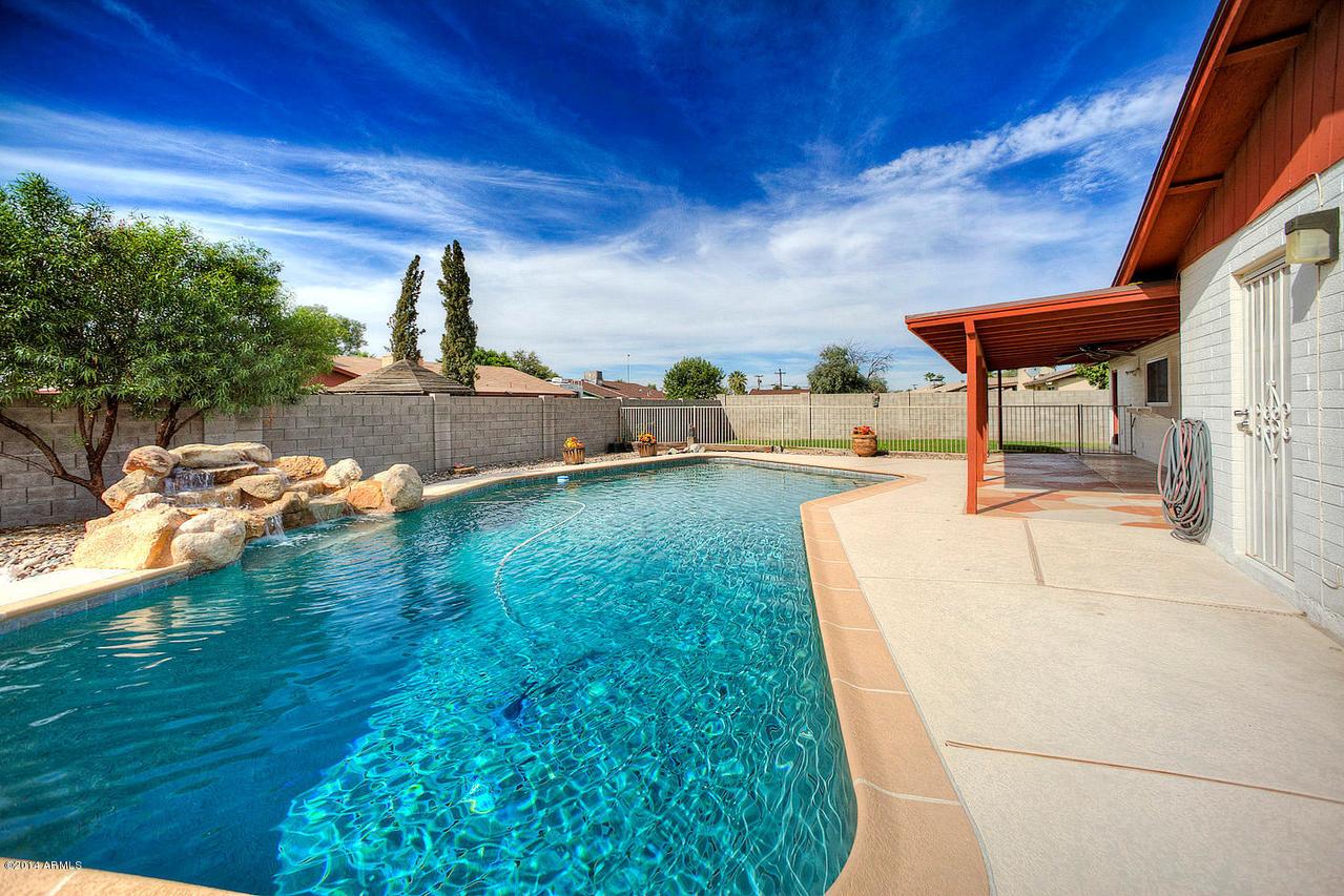 2035 W Village Dr., Phoenix, AZ 85023