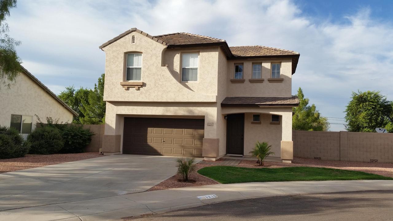 1216 E Grenadine Rd., Phoenix, AZ 85040