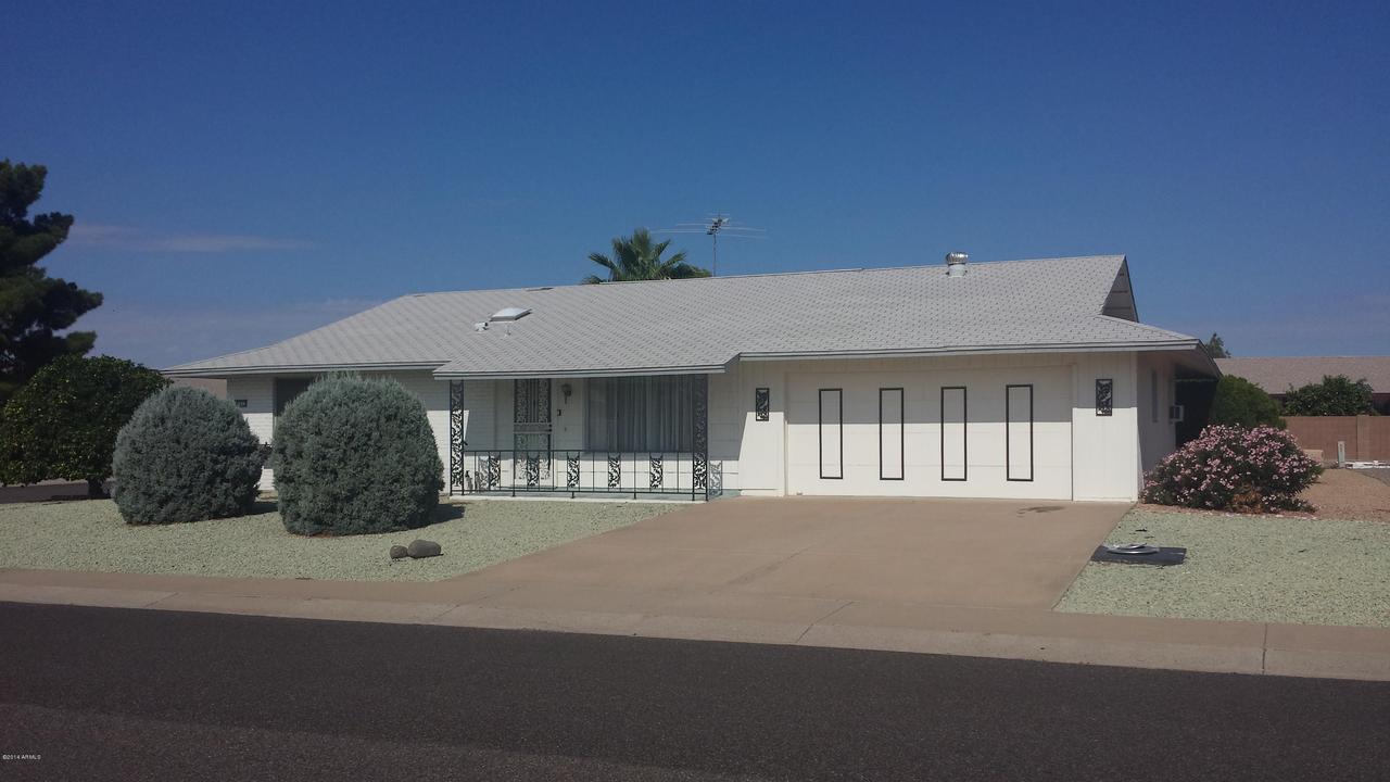 9822 W Wrangler Dr., Sun City, AZ 85373