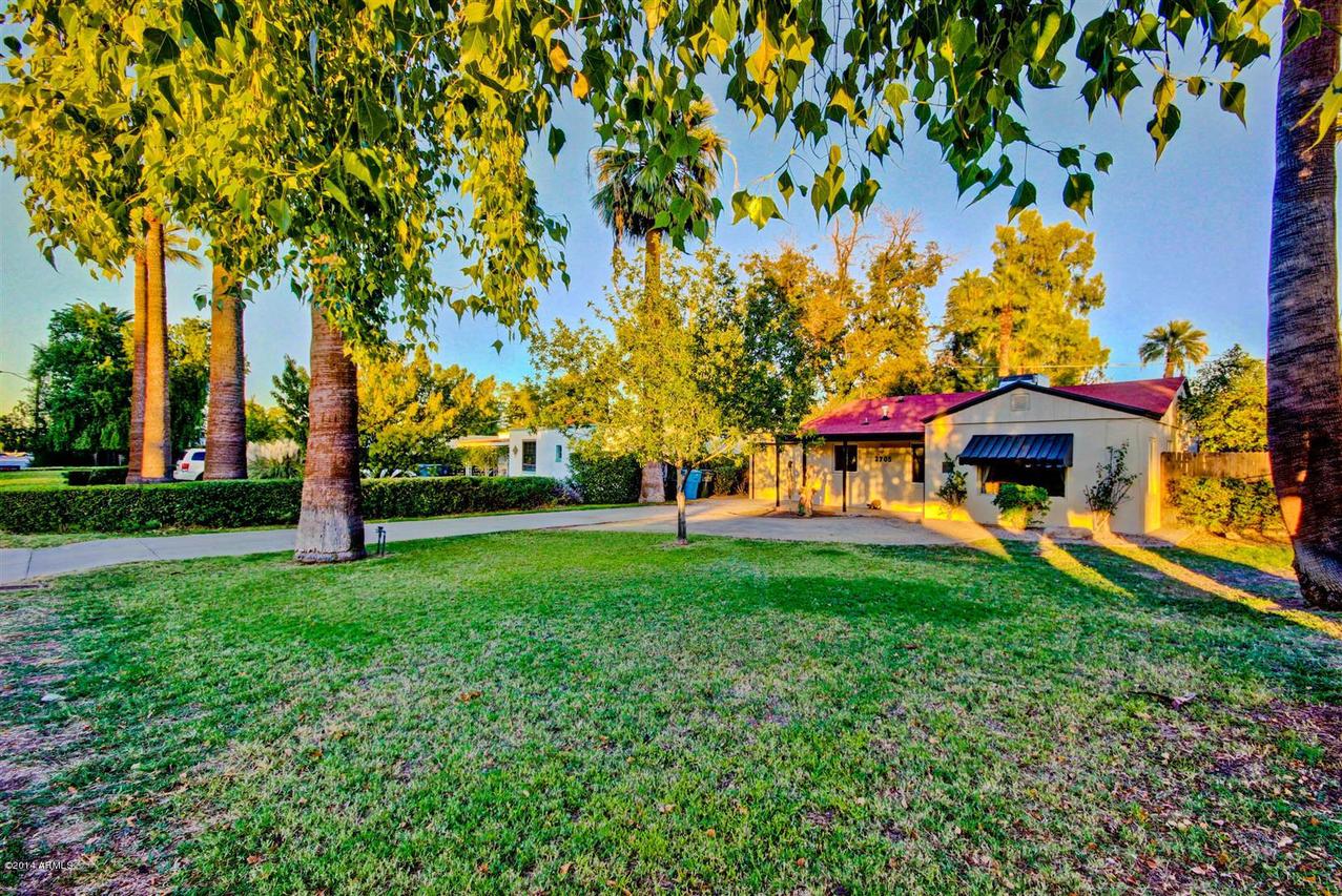 2705 N 25th Pl., Phoenix, AZ 85008