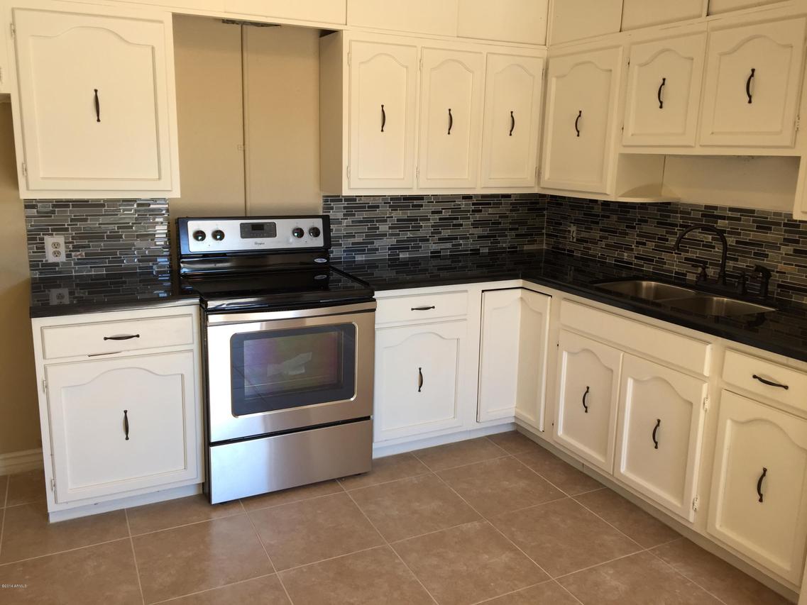 745 W Corona Ave., Phoenix, AZ 85041