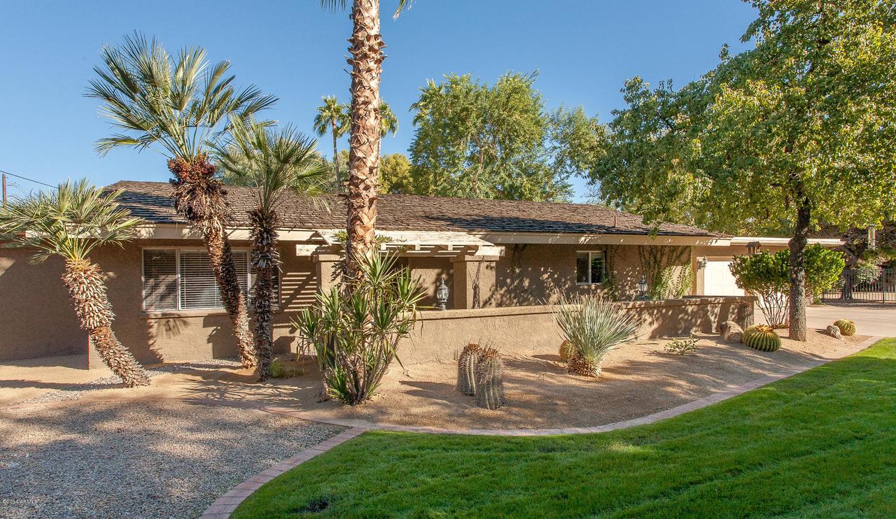 2802 E Sherran Ln., Phoenix, AZ 85016