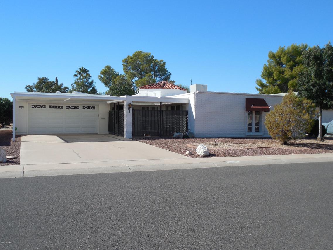 16226 N Meadow Park Dr., Sun City, AZ 85351