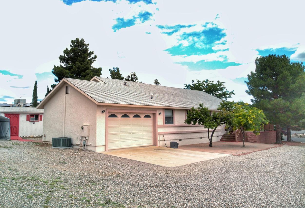 1374 Navajo Dr., Cottonwood, AZ 86326