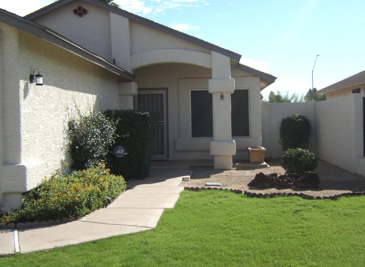 2111 E Paradise Ln., Phoenix, AZ 85022