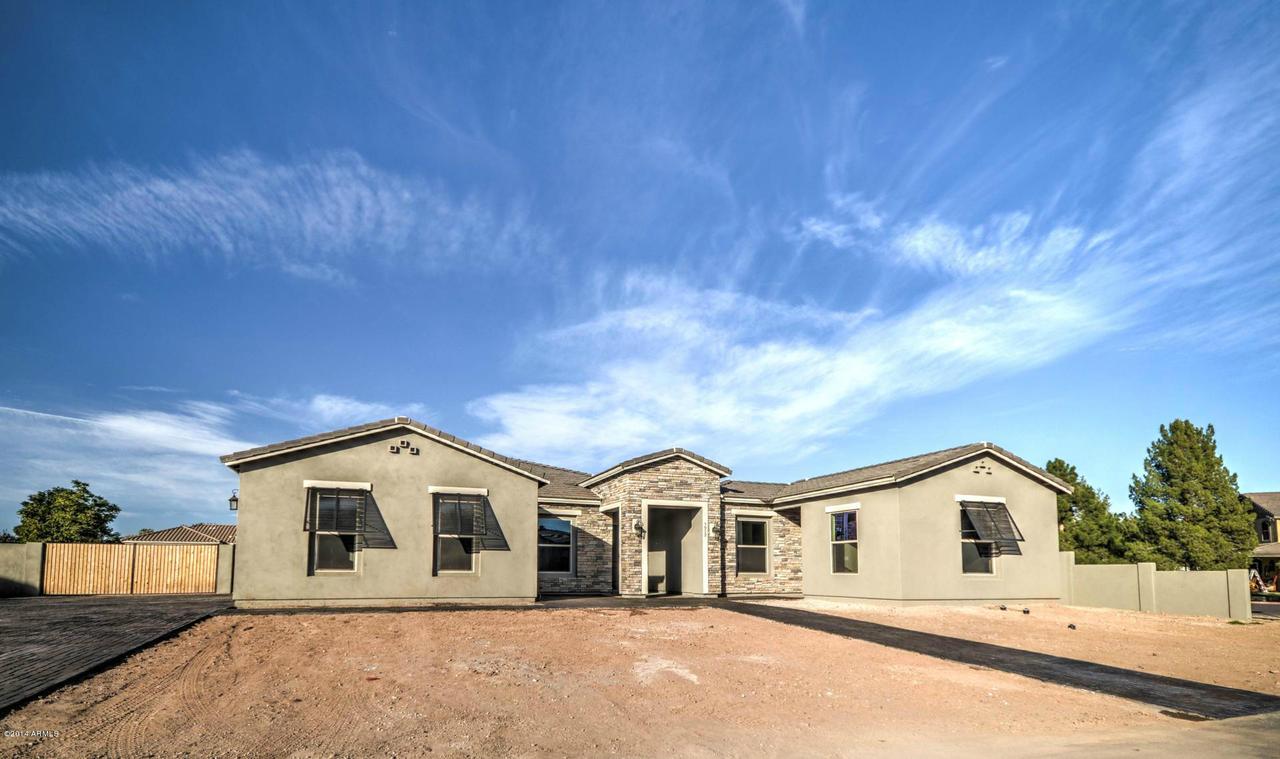 7912 W Electra Ln., Peoria, AZ 85383